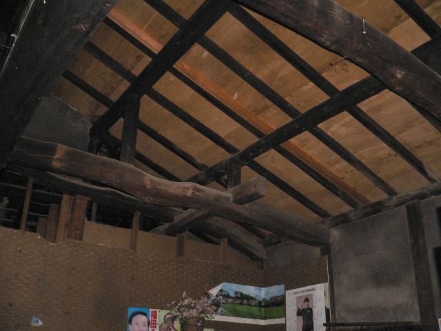 栃木小山　古民家再生オール電化施工前天井の梁